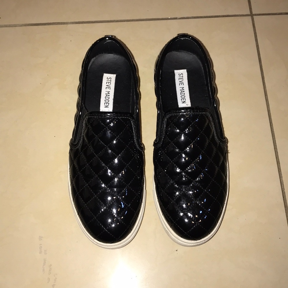Steve Madden glossy shoes
